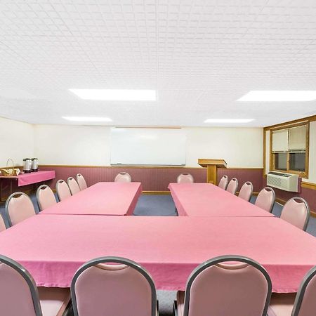 Knights Inn & Suites South Sioux City Bagian luar foto
