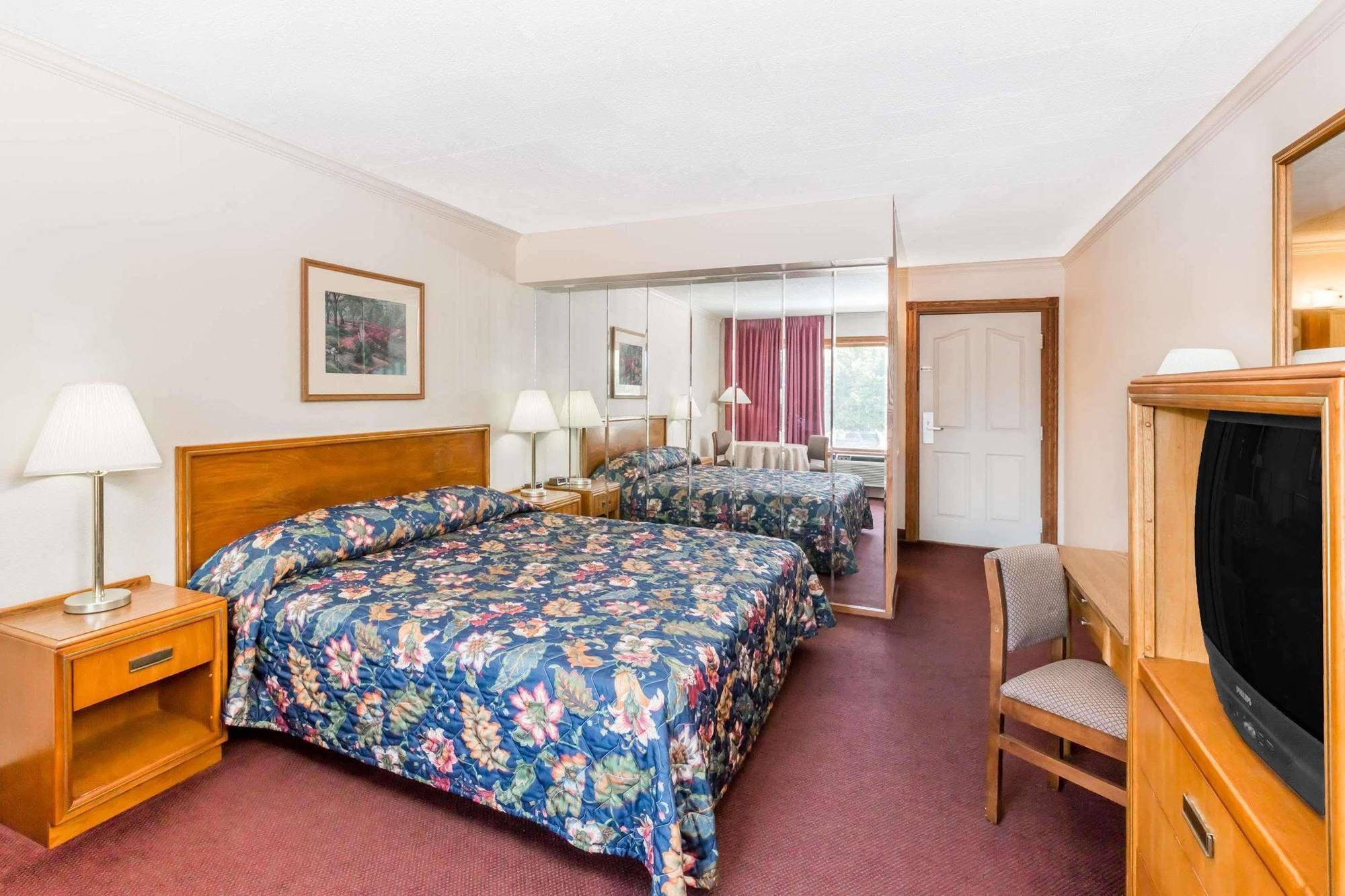 Knights Inn & Suites South Sioux City Bagian luar foto