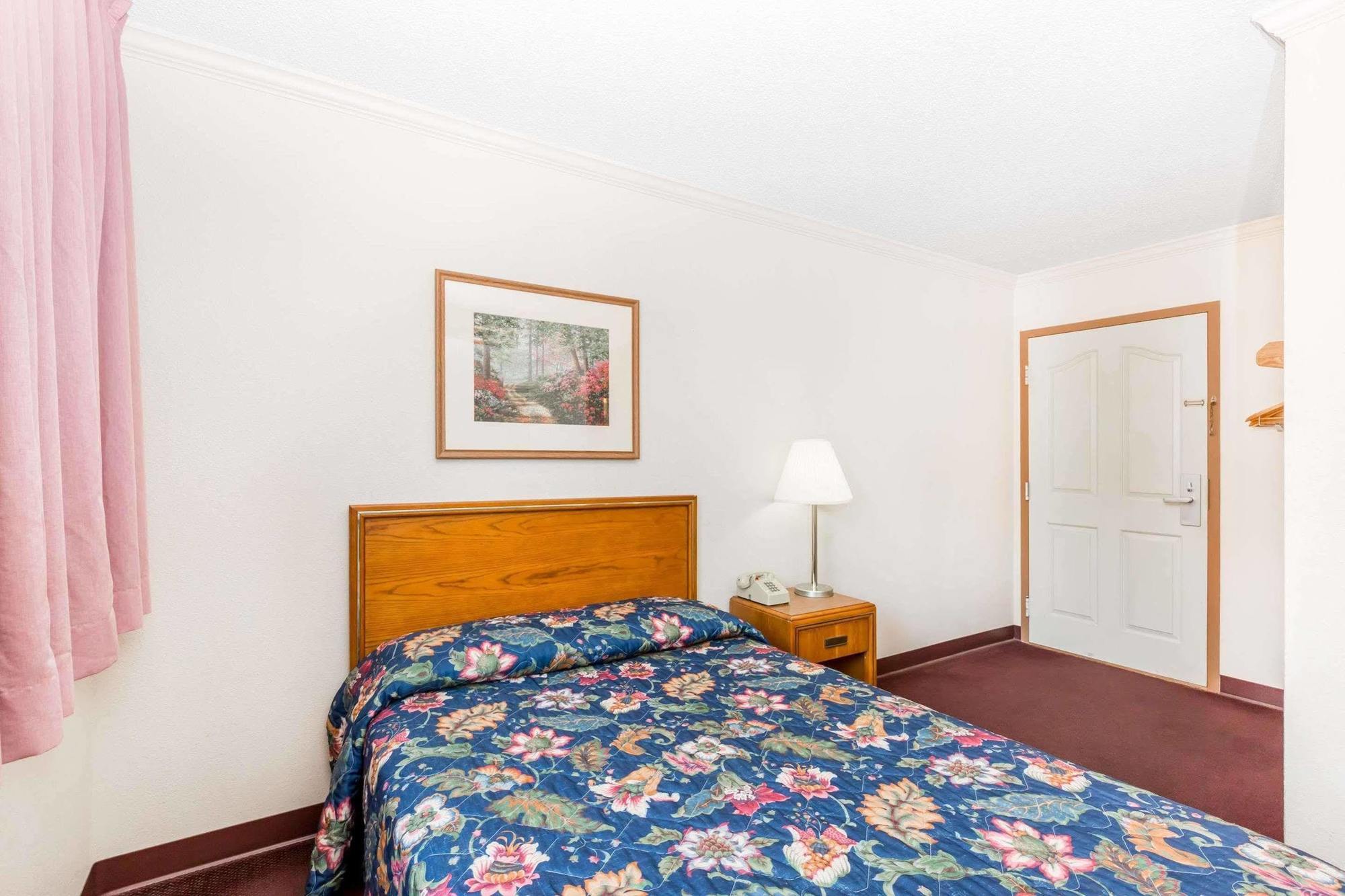 Knights Inn & Suites South Sioux City Bagian luar foto