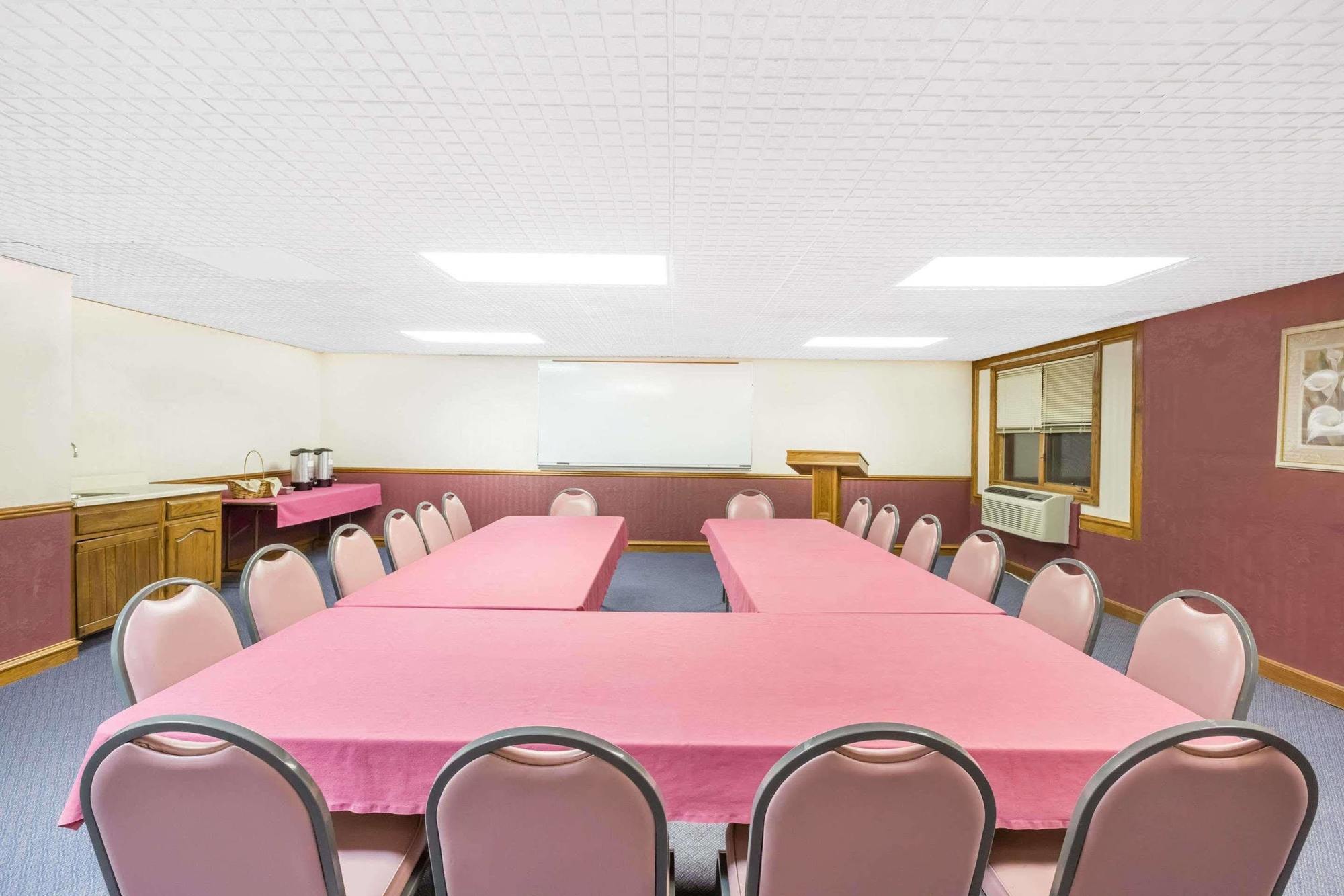 Knights Inn & Suites South Sioux City Bagian luar foto